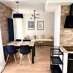 公寓 Oldtown Duplex With Garden